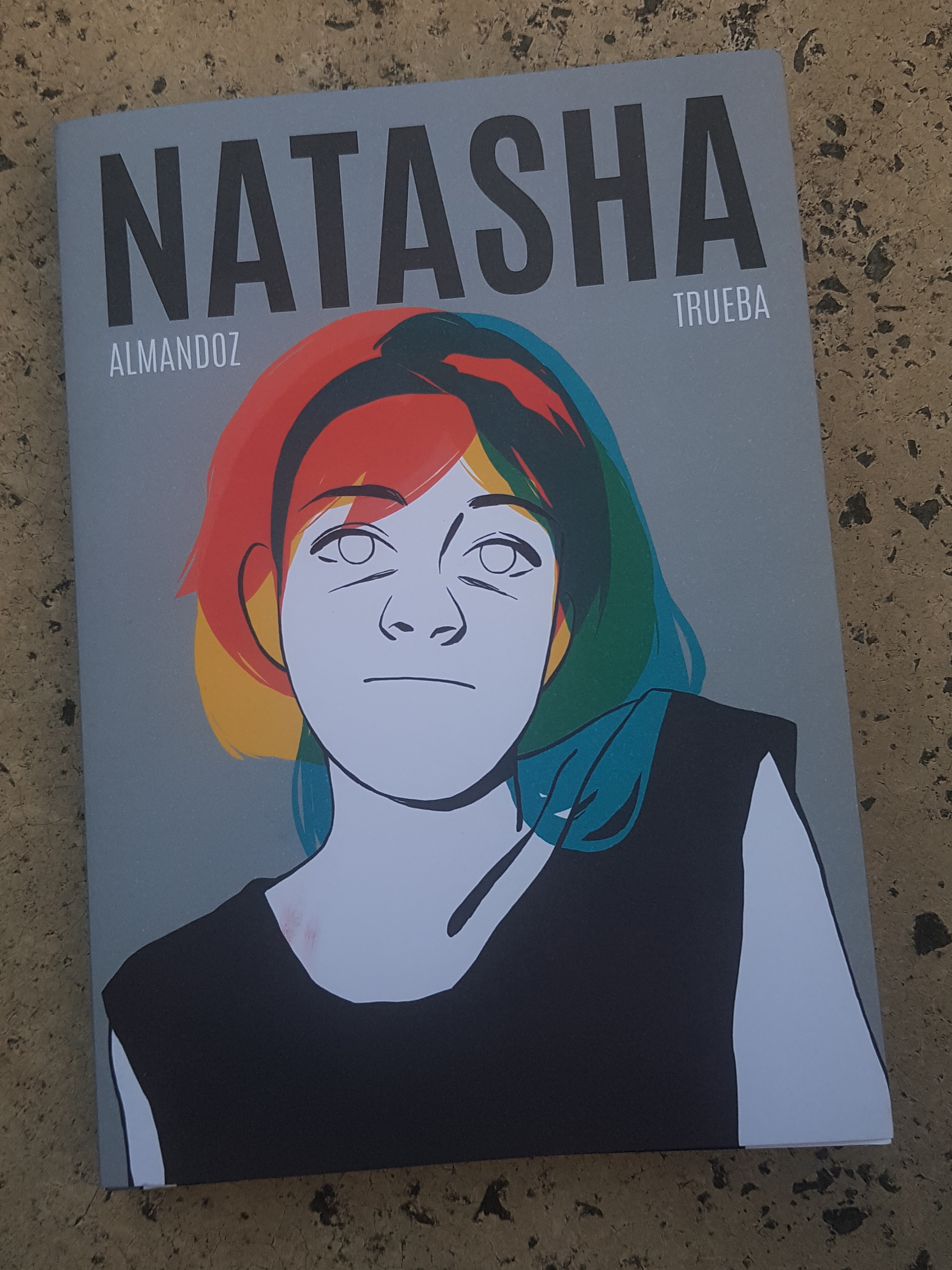 Koldo Almandoz, Aritz Trueba: Natasha (GraphicNovel, Euskara language, 2022, Farmazia beltza)