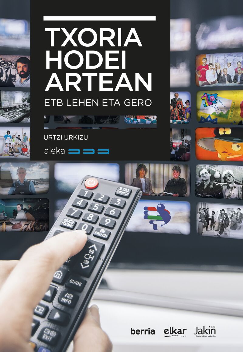 Urtzi Urkizu: Txoria hodei artean (Paperback, Euskara language, Elkar)